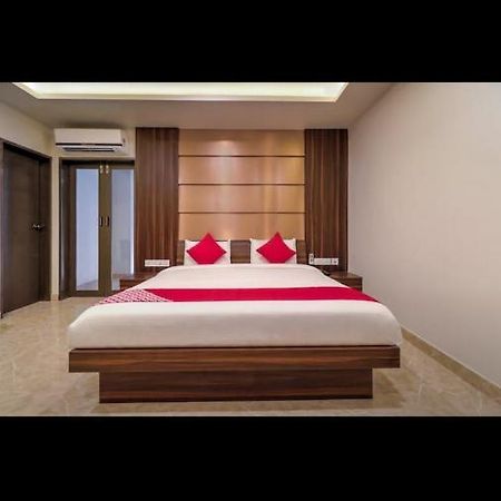 H S M Grand Hotel Chittoor Buitenkant foto